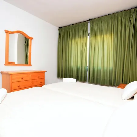 Homeholidaysrentals Calafats I Apartment Lloret de Mar